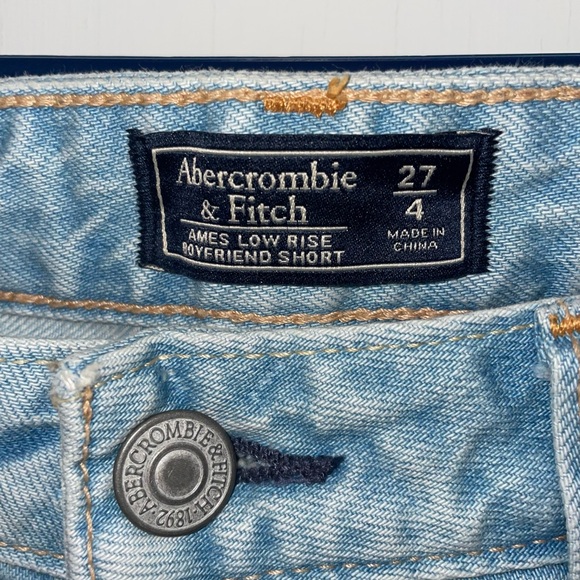 NWT - Abercrombie & Fitch Low Rise Boyfriend Short - Size: 4 - Picture 3 of 5